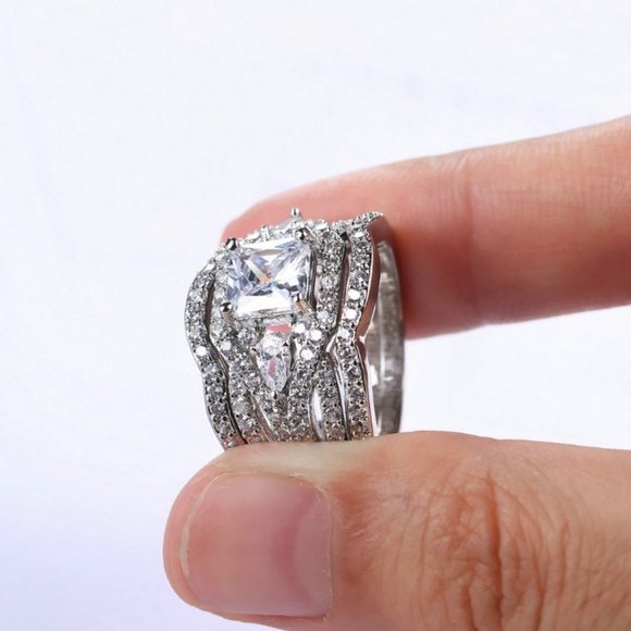 NEW 18K White Gold Princess Cut Diamond 3PC Ring x - Picture 5 of 15